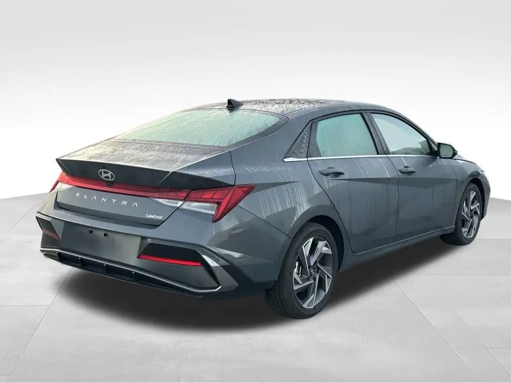 2026 Hyundai Elantra - $25,497