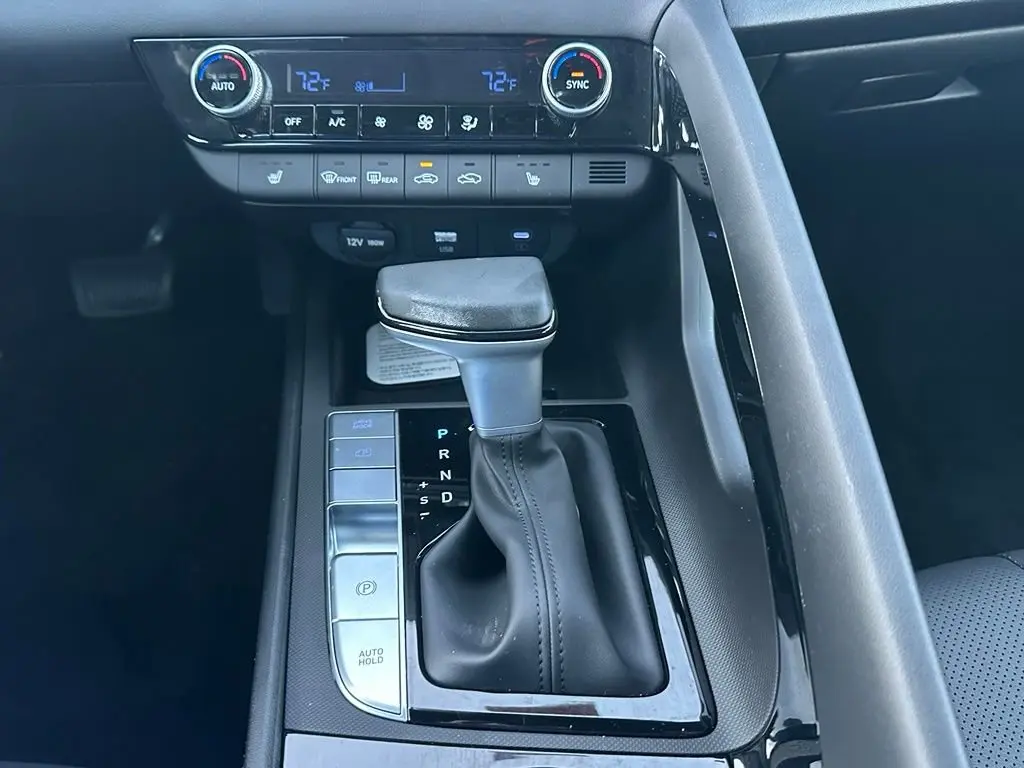 2026 Hyundai Elantra - $25,497