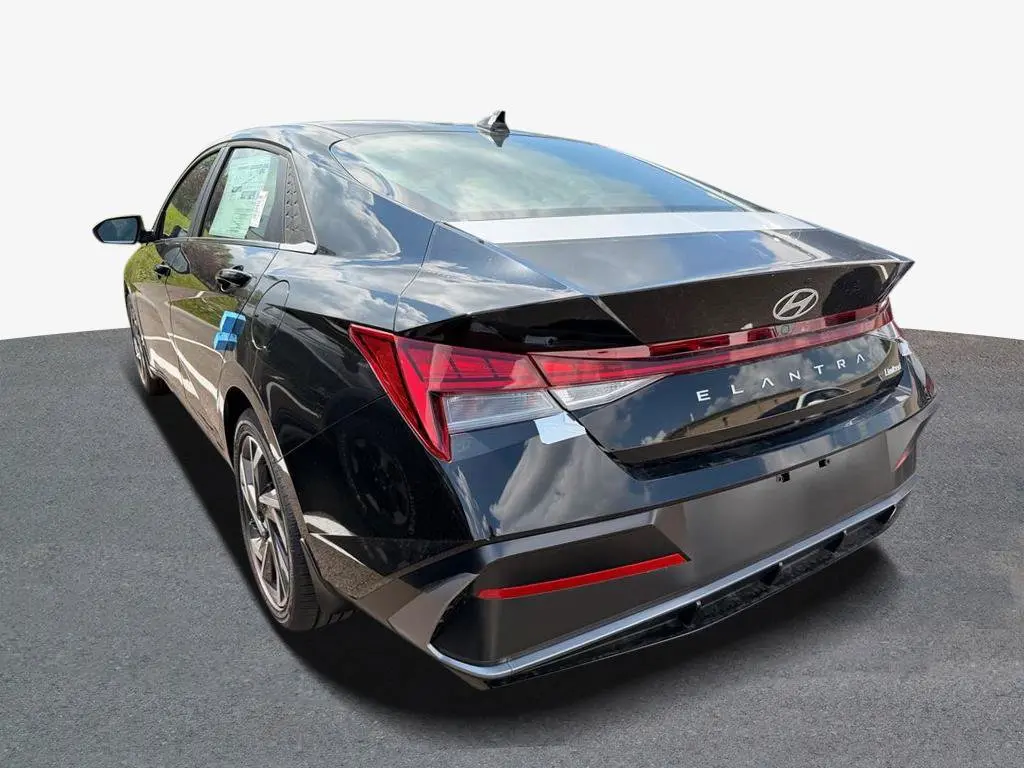 2026 Hyundai Elantra - $25,349