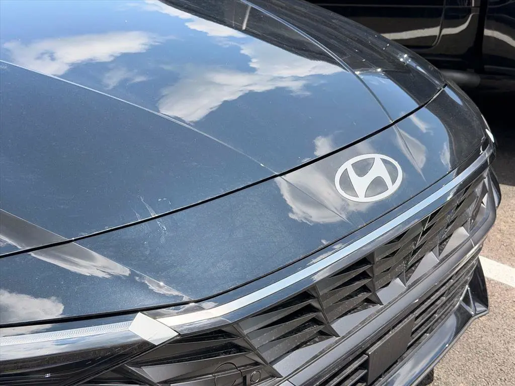 2026 Hyundai Elantra - $25,349