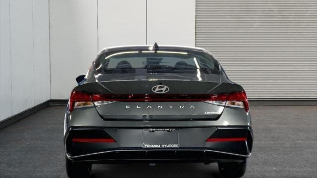 2026 Hyundai ELANTRA Limited
