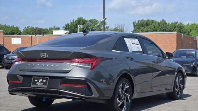 2026 Hyundai ELANTRA Limited