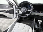 2024 Elantra Thumbnail 18