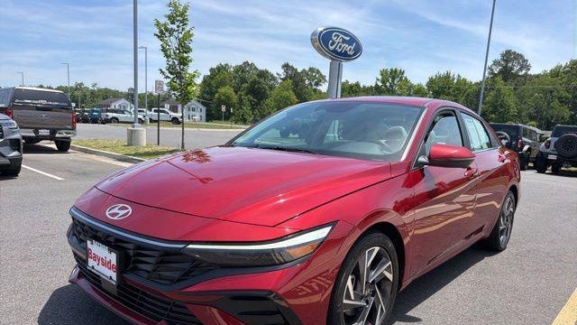 2024 Hyundai ELANTRA Limited