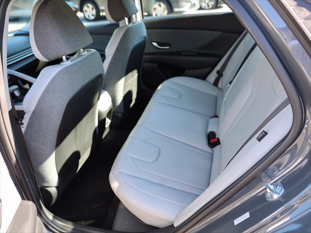 2025 Hyundai Elantra - $20,727