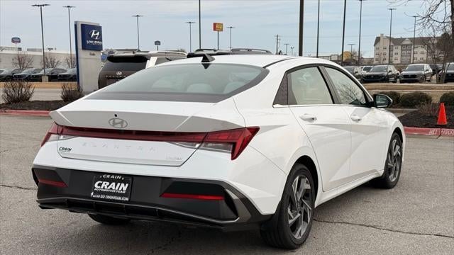 2025 Hyundai ELANTRA Limited