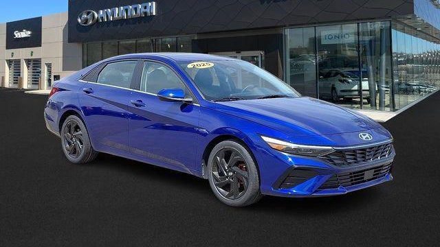 Preowned 2025 Hyundai ELANTRA Limited for Sale