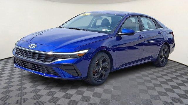 2025 Hyundai ELANTRA Limited