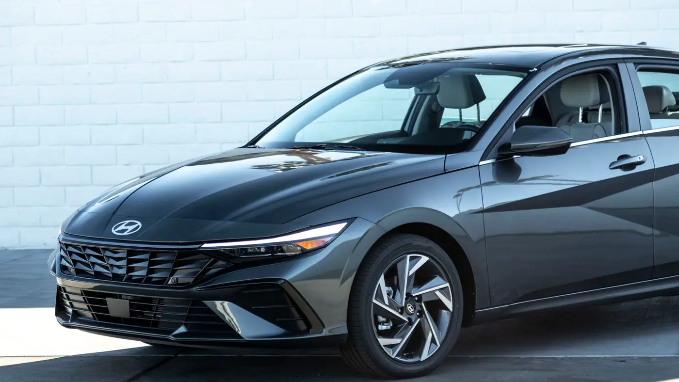 2026 Hyundai ELANTRA Limited