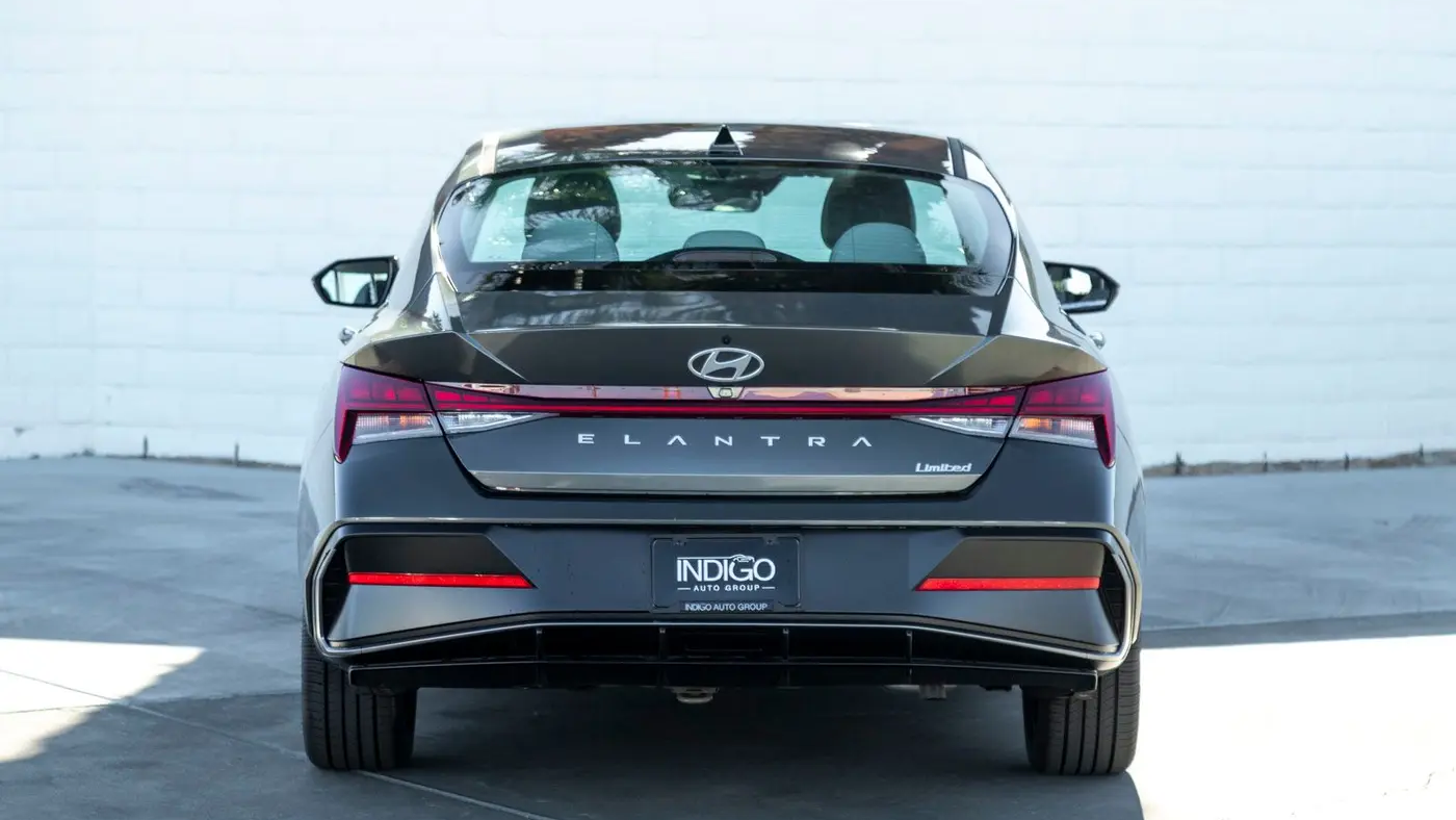 2026 Hyundai ELANTRA Limited