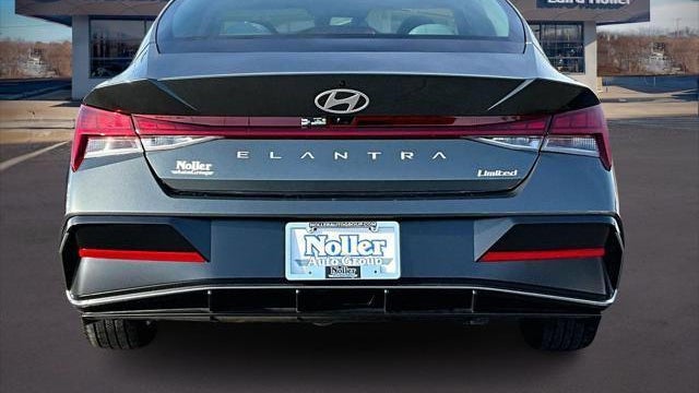 2026 Hyundai ELANTRA Limited