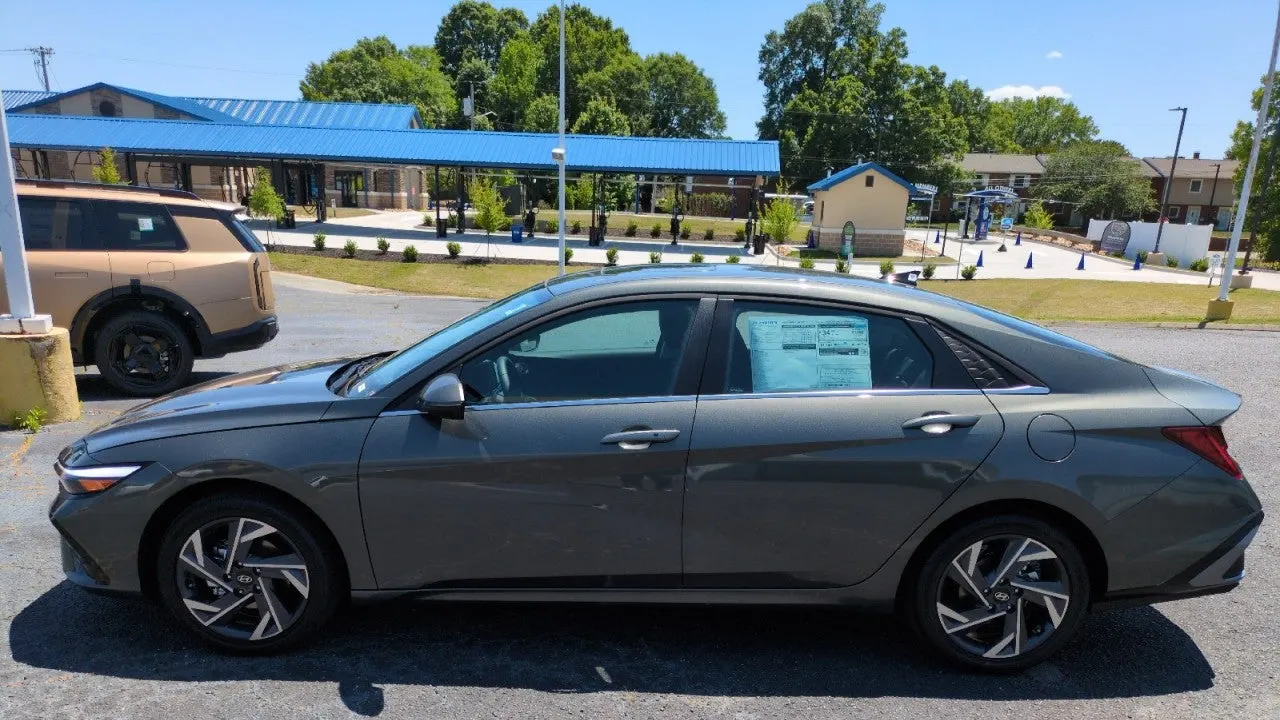 2026 Hyundai ELANTRA Limited