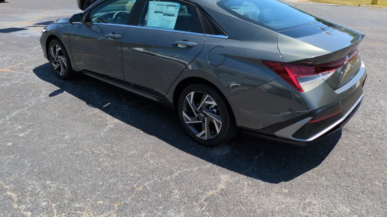 2026 Hyundai ELANTRA Limited