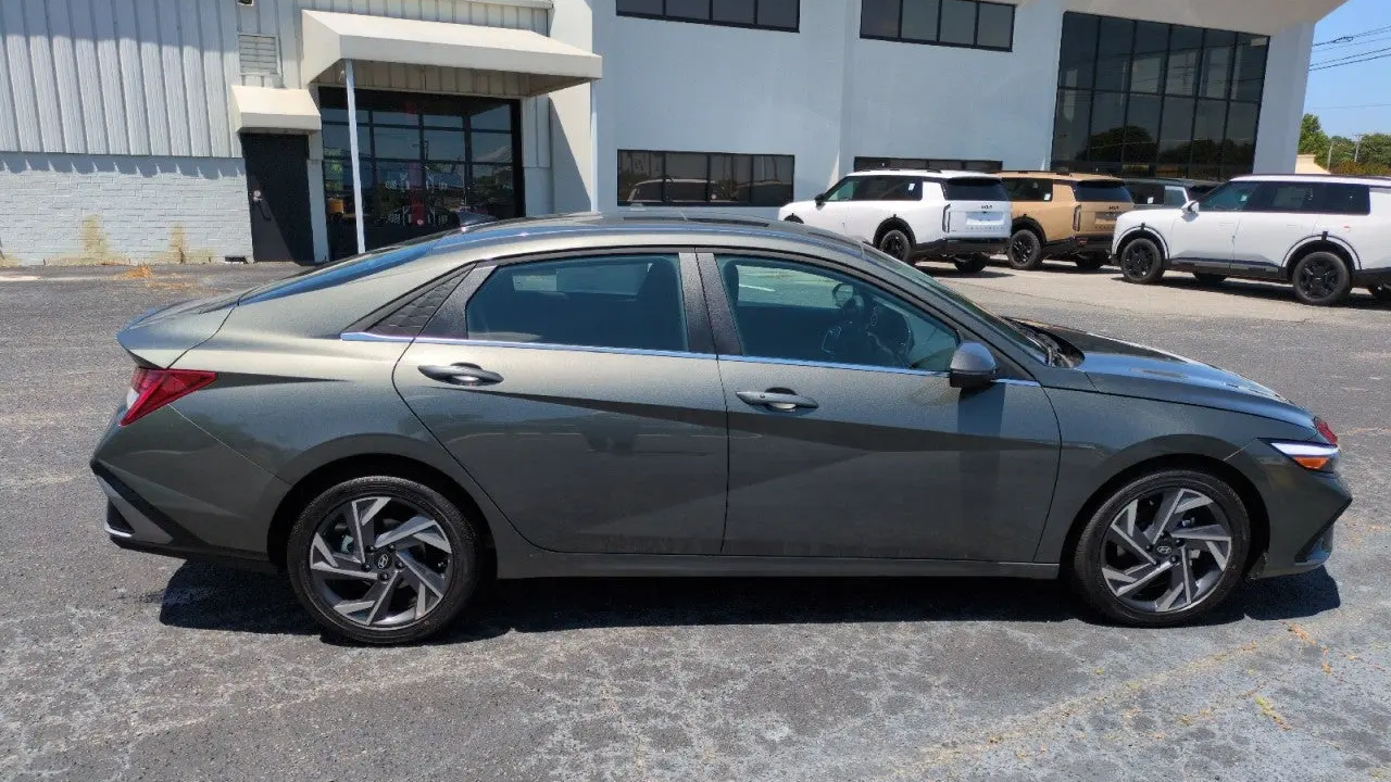 2026 Hyundai ELANTRA Limited
