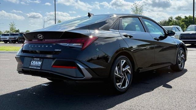 2026 Hyundai ELANTRA Limited