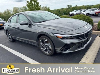 2025 Hyundai Elantra Limited 4DR Sedan
