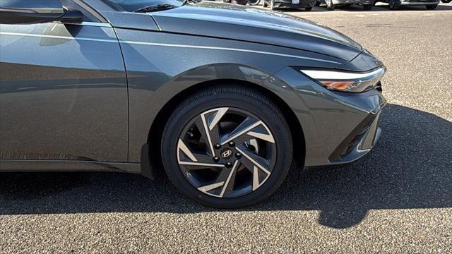 2026 Hyundai Elantra - $29,050