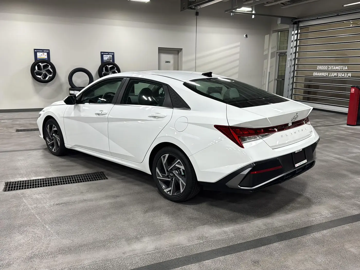 2026 Hyundai Elantra - $27,744