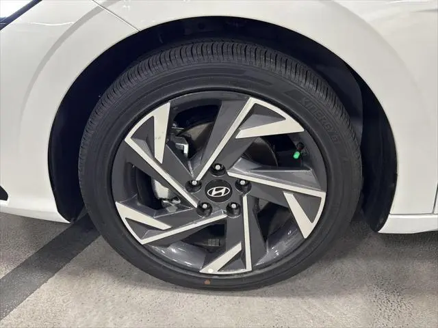 2026 Hyundai Elantra - $27,744