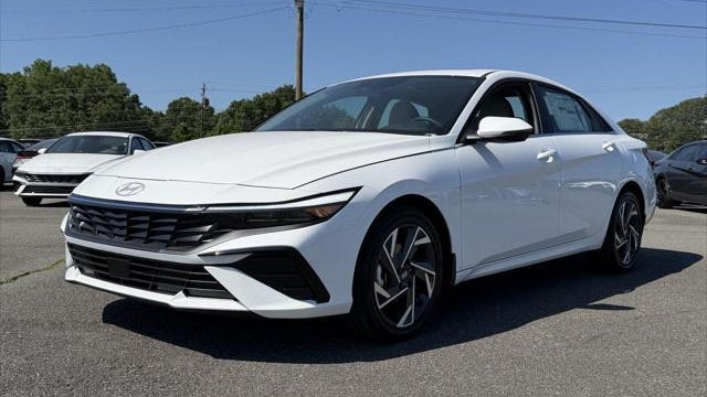 2026 Hyundai ELANTRA Limited