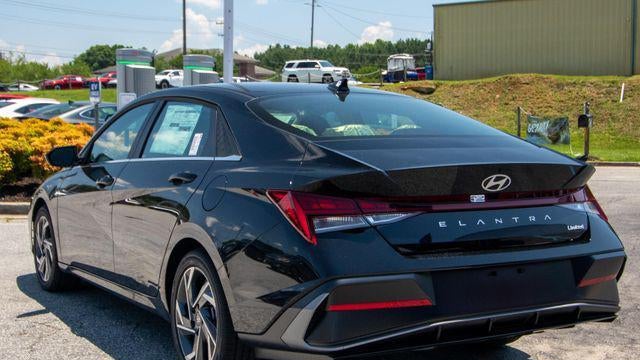 2026 Hyundai ELANTRA Limited