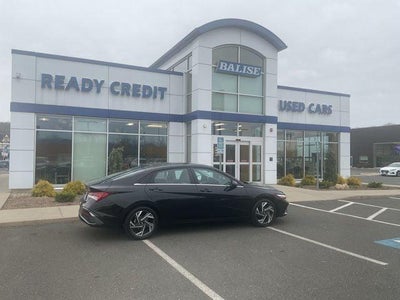 2024 Hyundai Elantra Limited 4DR Sedan