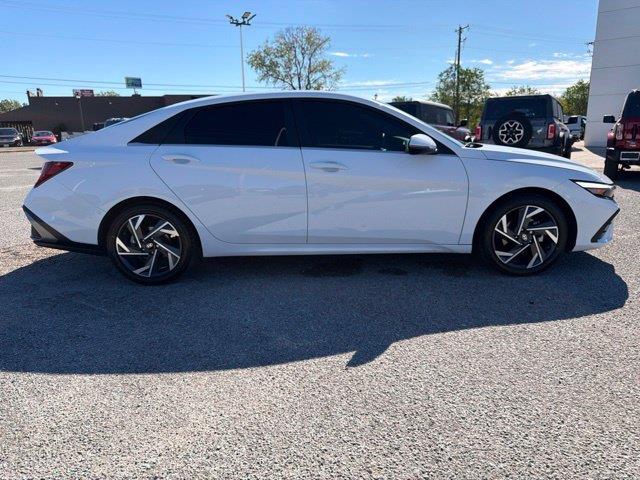 2025 Hyundai Elantra - $20,995