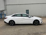2025 Elantra Thumbnail 4