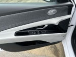 2025 Elantra Thumbnail 17