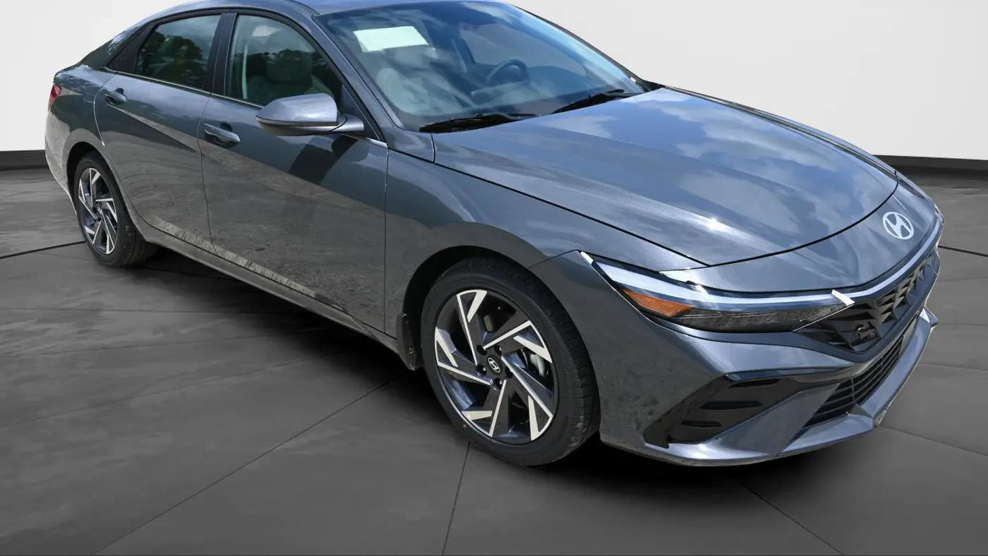 Preowned 2025 Hyundai ELANTRA Limited for Sale