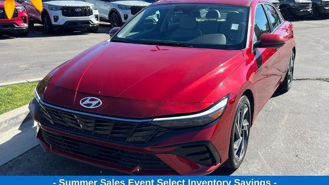 2025 Hyundai ELANTRA Limited