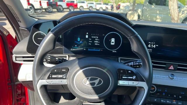 2025 Hyundai ELANTRA Limited