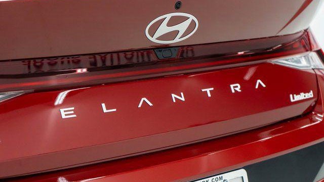 2026 Hyundai ELANTRA Limited