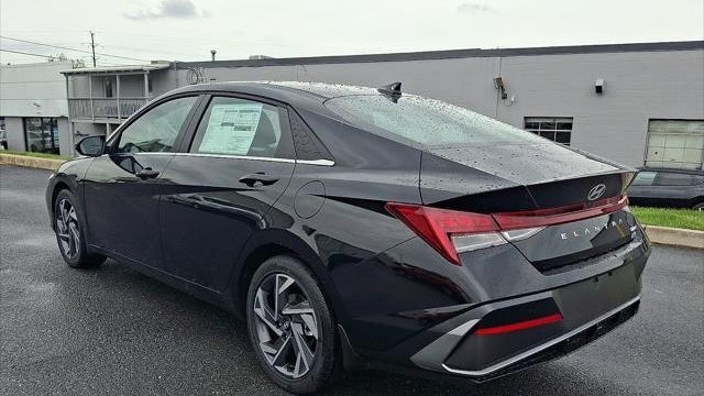 2026 Hyundai ELANTRA Limited