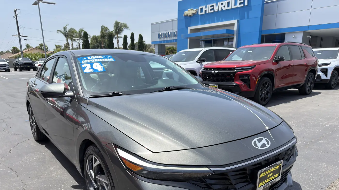 2024 Hyundai ELANTRA Limited