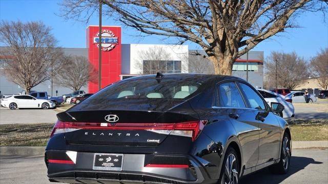 2025 Hyundai ELANTRA Limited