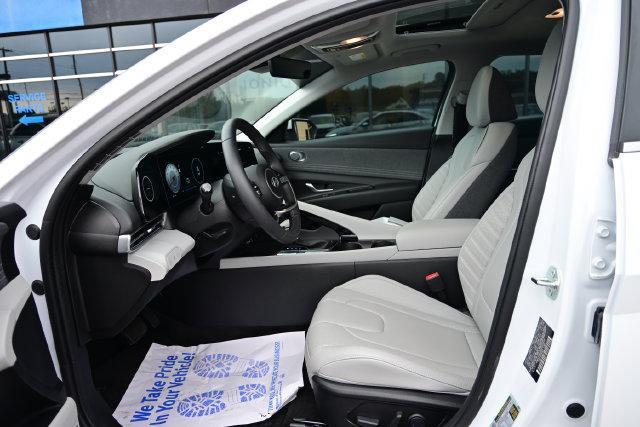 2025 Hyundai Elantra - $23,996
