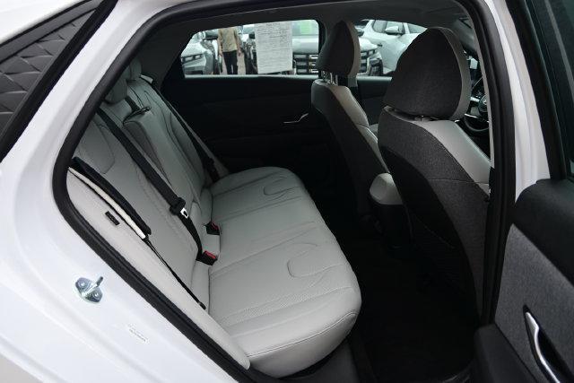 2025 Hyundai Elantra - $23,996