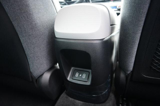 2025 Hyundai Elantra - $23,996