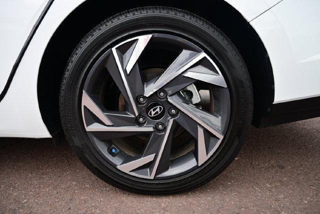 2025 Hyundai Elantra - $23,996