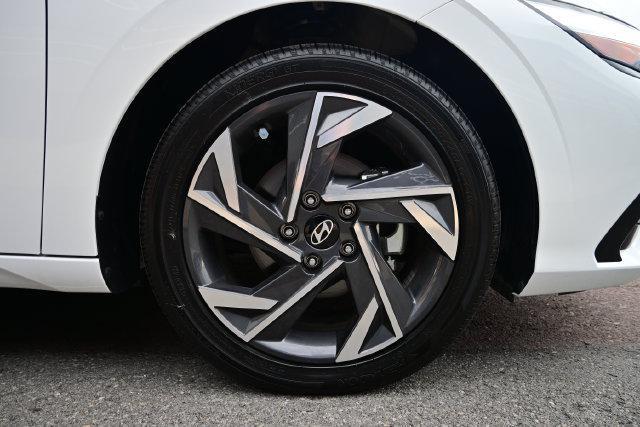 2025 Hyundai Elantra - $23,996