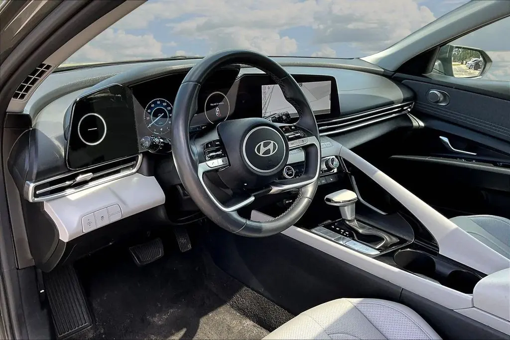 2025 Hyundai Elantra - $21,850