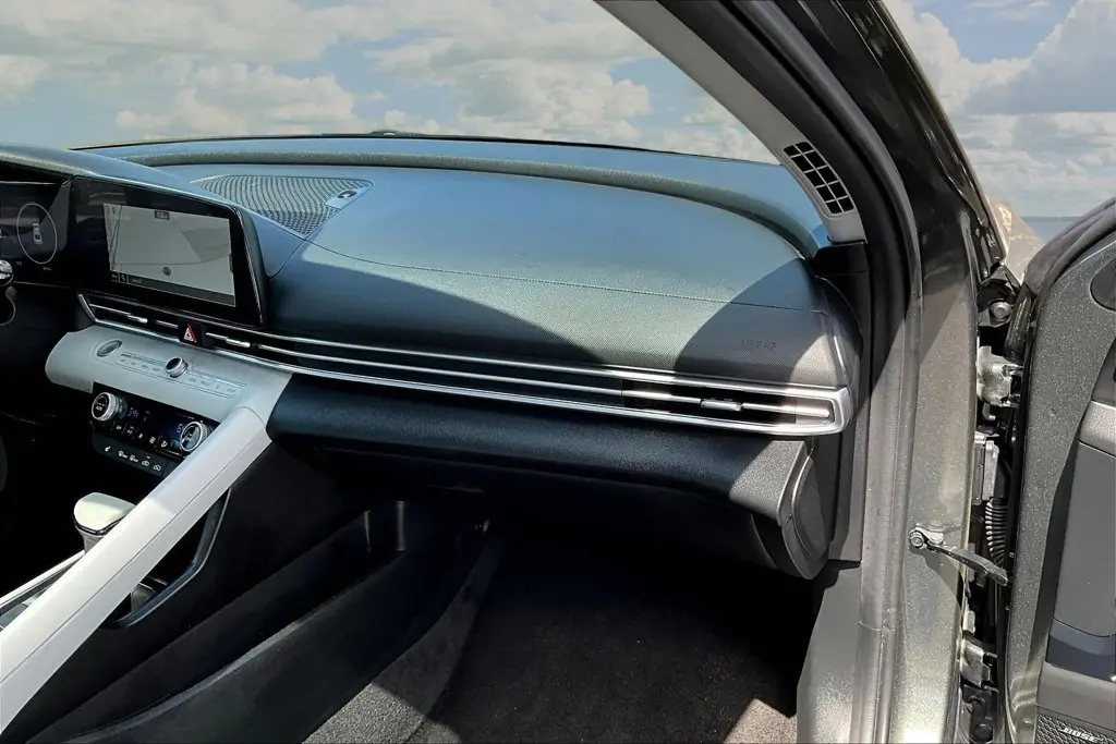 2025 Hyundai Elantra - $21,850