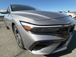 2025 Elantra Thumbnail 11