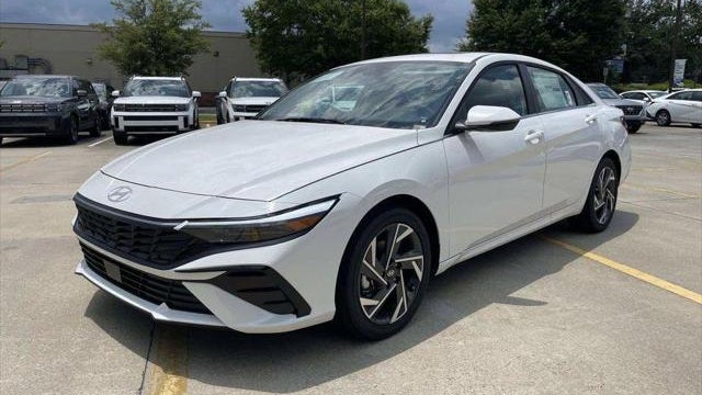 2026 Hyundai ELANTRA Limited