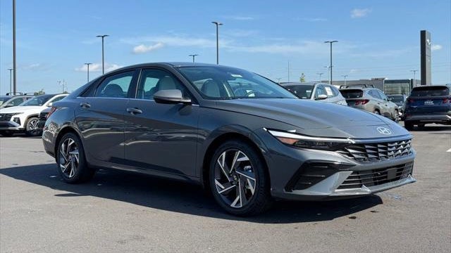 2026 Hyundai ELANTRA Limited