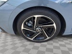 2023 ELANTRA Thumbnail 9
