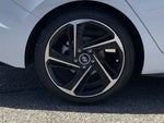 2022 Elantra Thumbnail 9