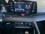 2022 Elantra Thumbnail 17