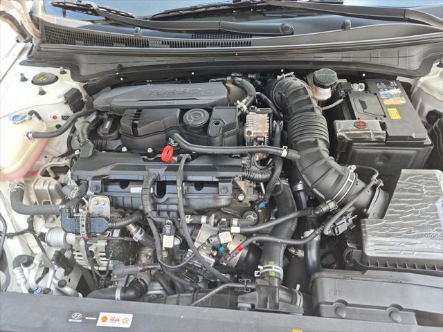 2023 Hyundai Elantra - $21,000